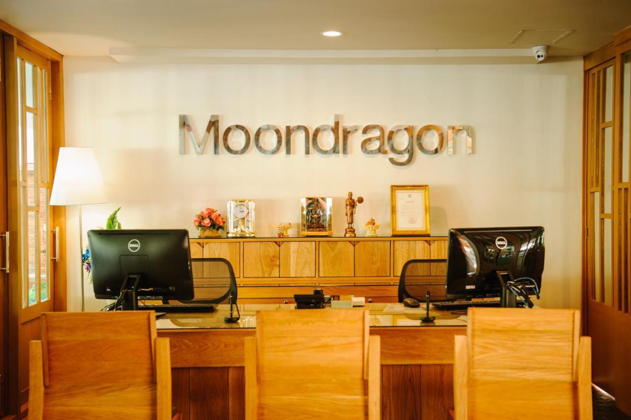 Moon Dragon Hotel Chiang Mai Exterior photo