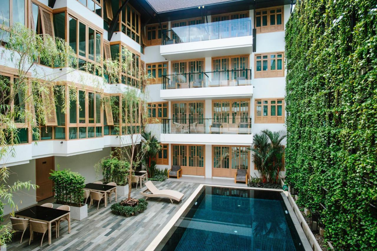 Moon Dragon Hotel Chiang Mai Exterior photo