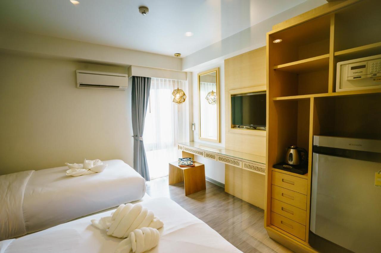 Moon Dragon Hotel Chiang Mai Exterior photo