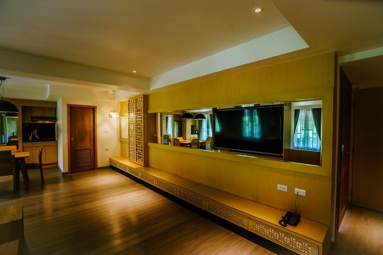 Moon Dragon Hotel Chiang Mai Exterior photo